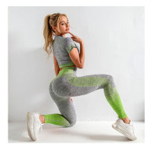 Suite de sport féminin de haute qualité Fitness Fitness Yoga Set Gym Jogging Jogging Suits Sportswear Running Leggings Women Set